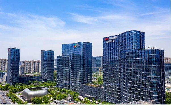 快猫网址与海康威视战略签约，布局学校/医院/园区等智能集成领域